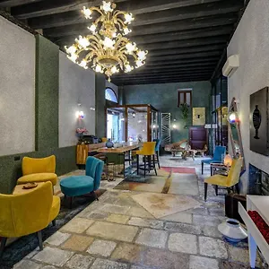 *** Bed & Breakfast La Corte Italy